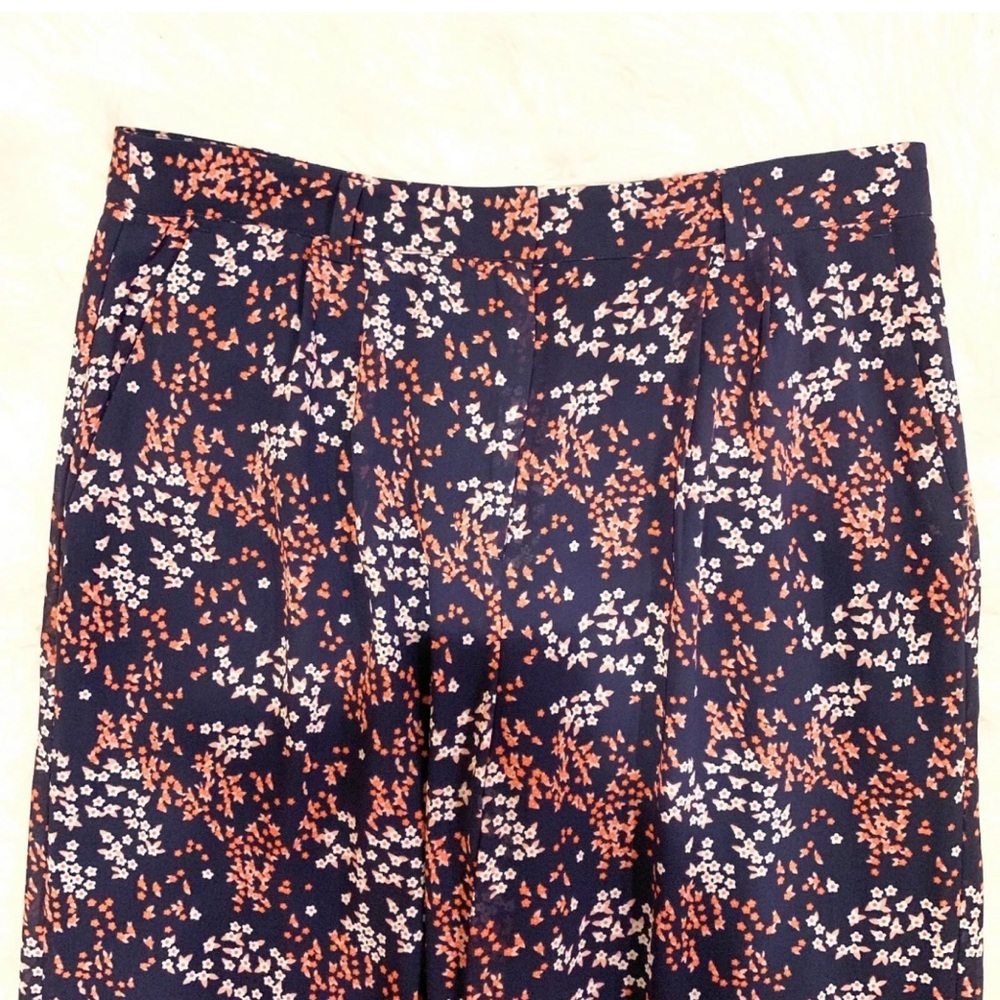 MICHAEL KORS Floral Pleated Front Dress Pants - Picture 2 of 4